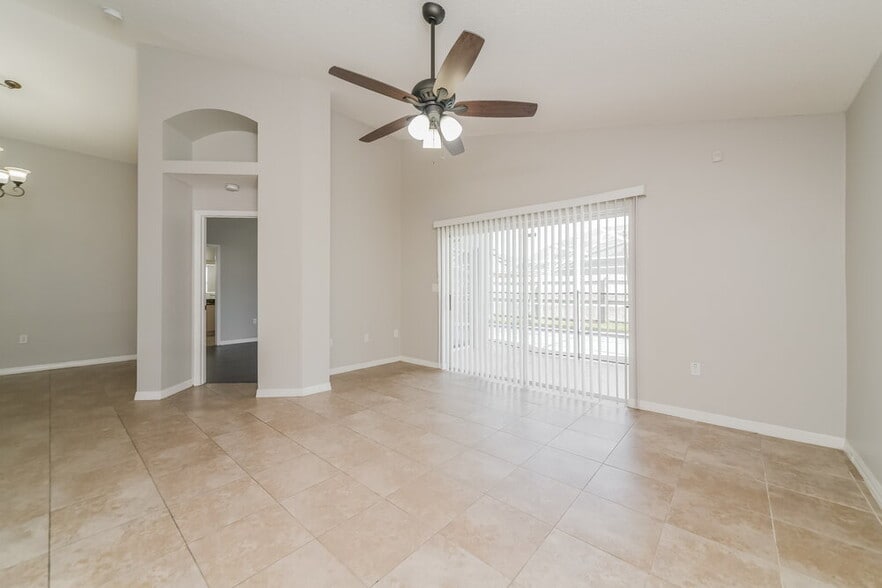 Building Photo - 4307 Bayside Dr