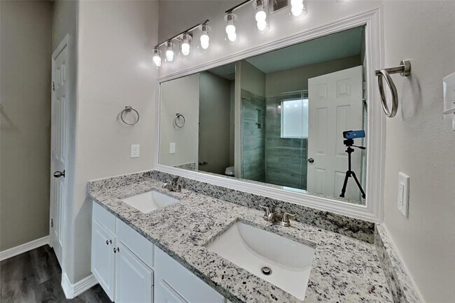 Building Photo - 21311 Snowblossom Ln