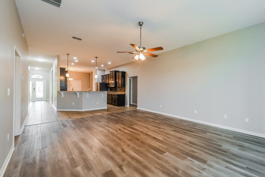 Building Photo - 16269 Stanis Ct