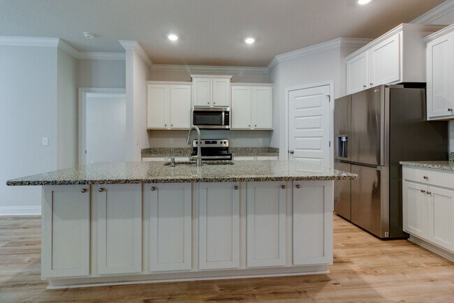 Building Photo - Turnkey 3 Bedroom Home in Firefly Community at Hammock Bay!