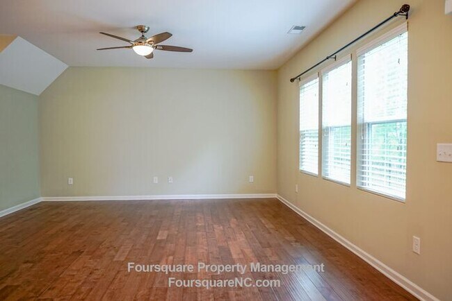 Building Photo - Charming End-Unit Townhome with Bonus Room, Screened Porch & 2-Car Garage – Convenient to RTP, RD...