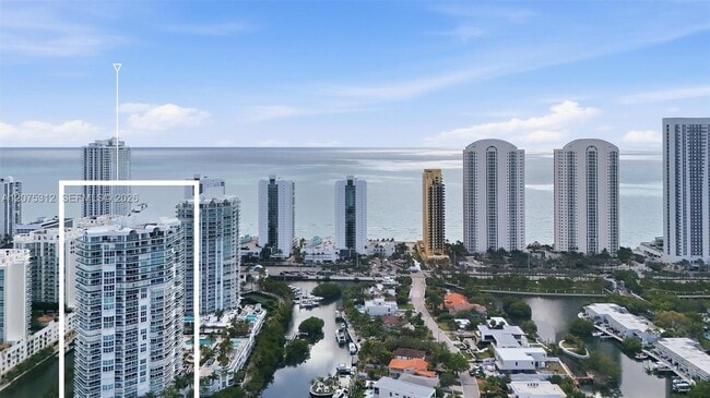 Building Photo - 16500 Collins Ave