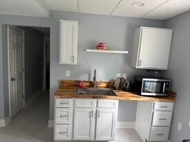 Building Photo - 2045 Parliament Dr