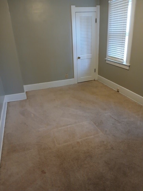 Building Photo - 4104 N Lockwood Ave