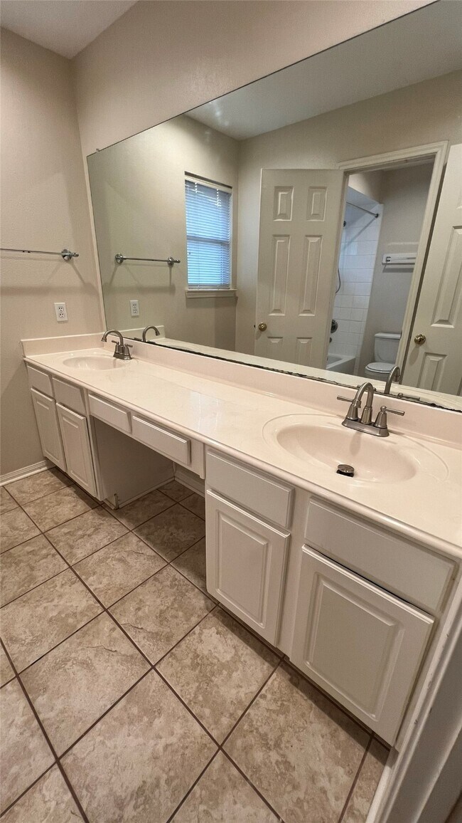 Building Photo - 4127 N Nolan Pl