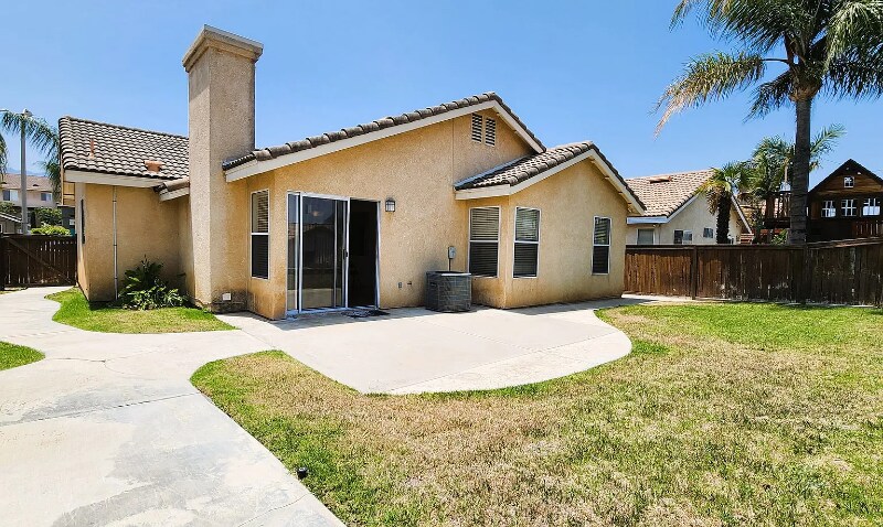 Building Photo - 879 Poppyseed Ln