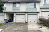 Building Photo - Updated 3 Bedroom Condo in South San Franc...