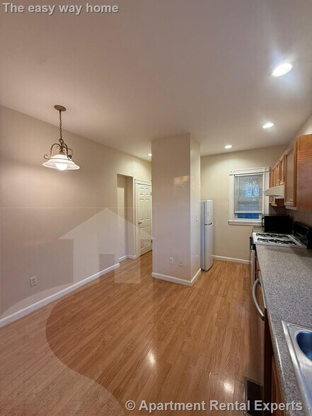 Building Photo - 110 W Quincy St