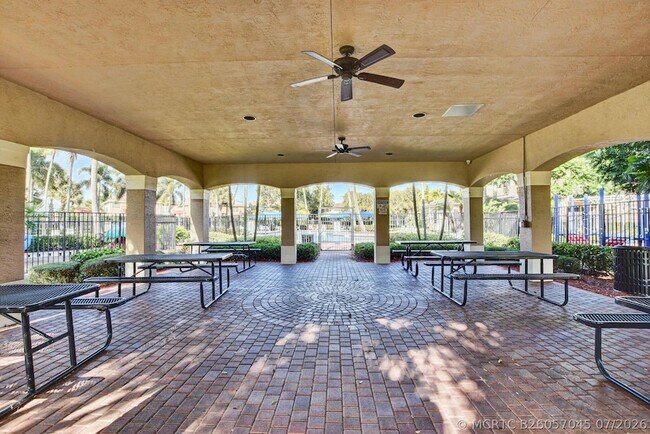 Building Photo - 5018 Starblaze Dr