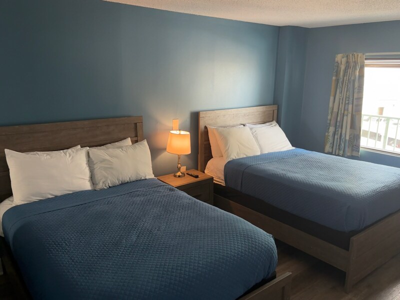 Building Photo - 201 74th Ave N