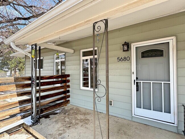 Building Photo - 5680 W 9th Ave