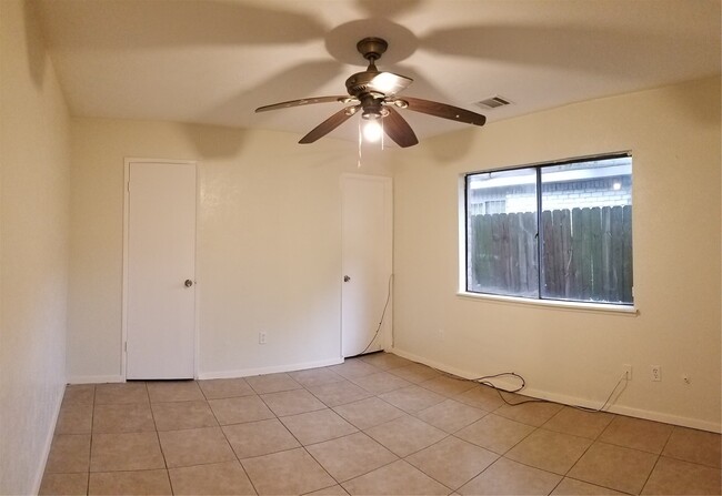 Building Photo - 15803 Danford Dr