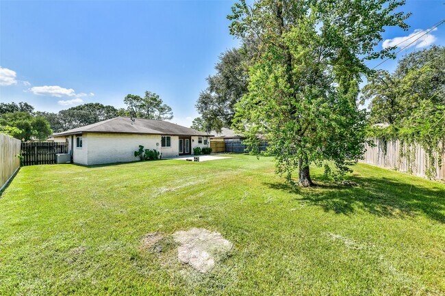 Building Photo - 515 Bellmar Ln