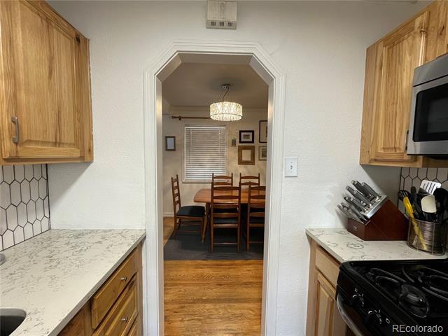 Building Photo - 982 S Pecos Way