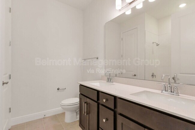 Building Photo - 1141 British Cir