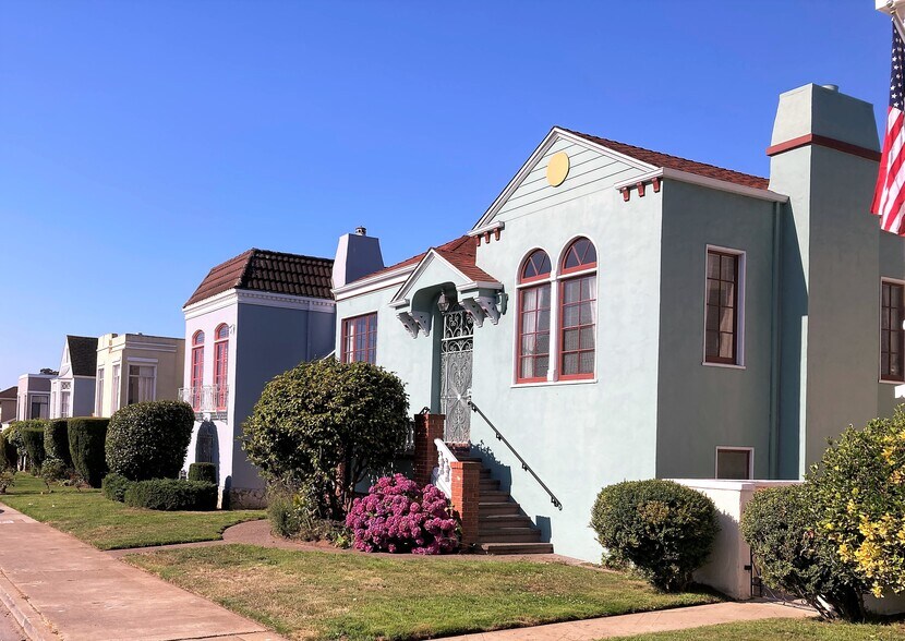 Merced Manor Neighborhood - 2919 23rd Ave