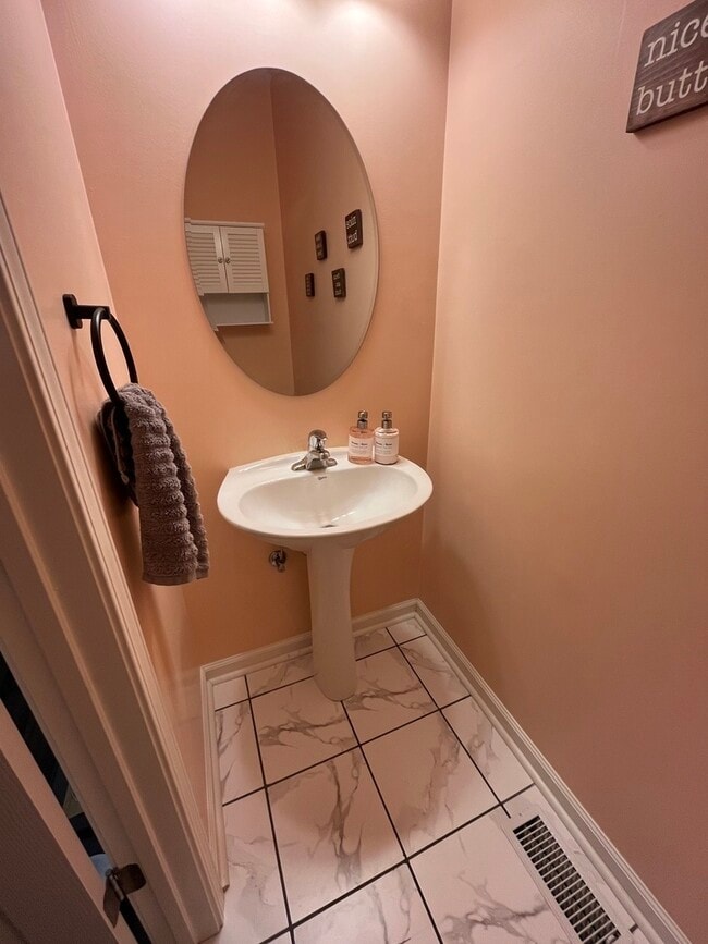Building Photo - 2254 Gallant Fox Cir