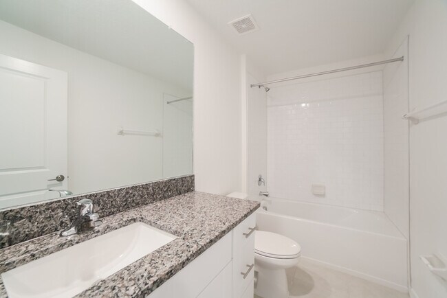 Building Photo - 4124 84th Ct E