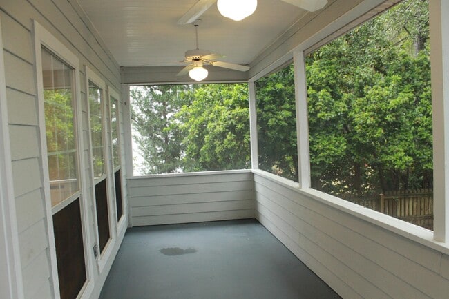 Building Photo - 1737 Bolton Village Ln