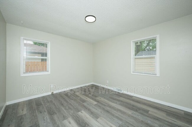 Building Photo - 4001 83rd St