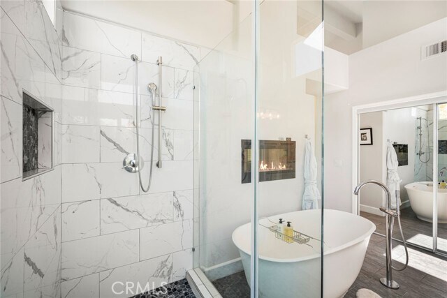 Building Photo - 14 Glastonbury Pl