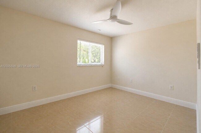 Building Photo - 9421 SW 150th St