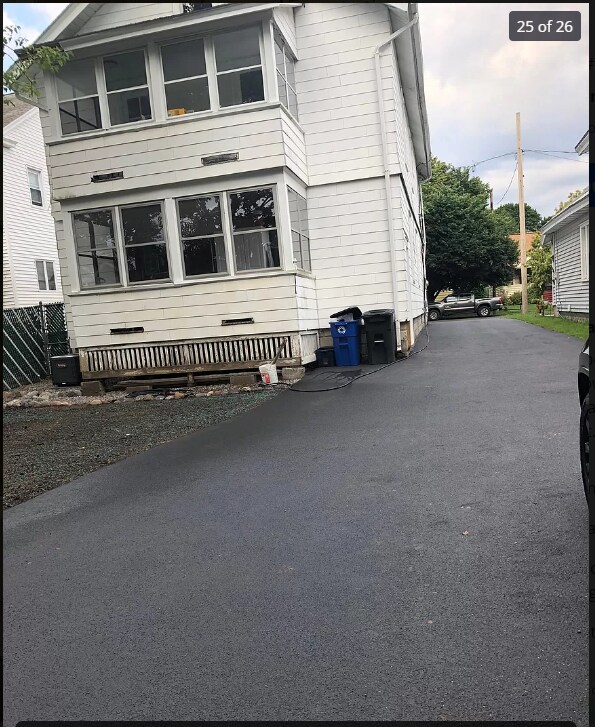 Building Photo - 221 S Edwards Ave