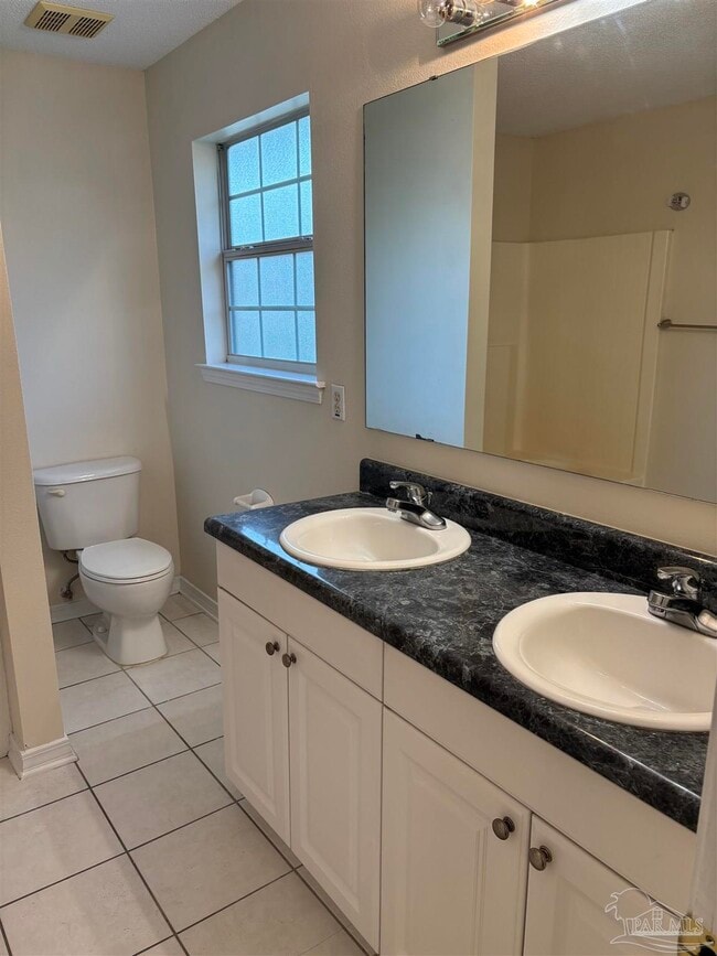 Building Photo - 1607 Dee's Rd