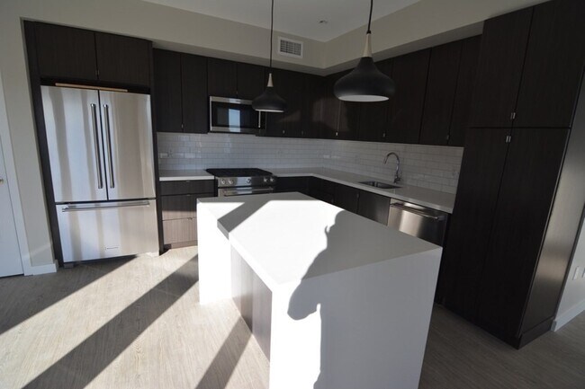Building Photo - 120 Savin Hill Ave