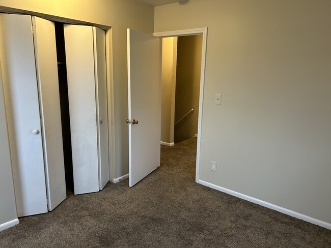 Building Photo - 1138 Ferndale Ave