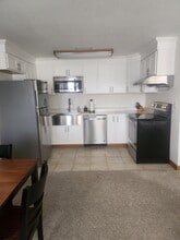 Building Photo - 6406 Scenic Dr