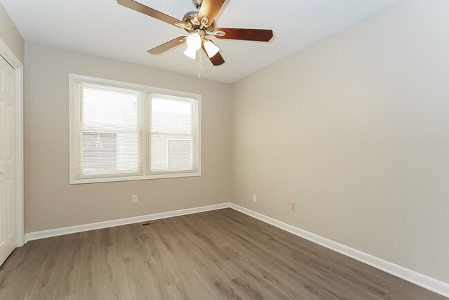 Building Photo - 5104 Holly Ridge Rd