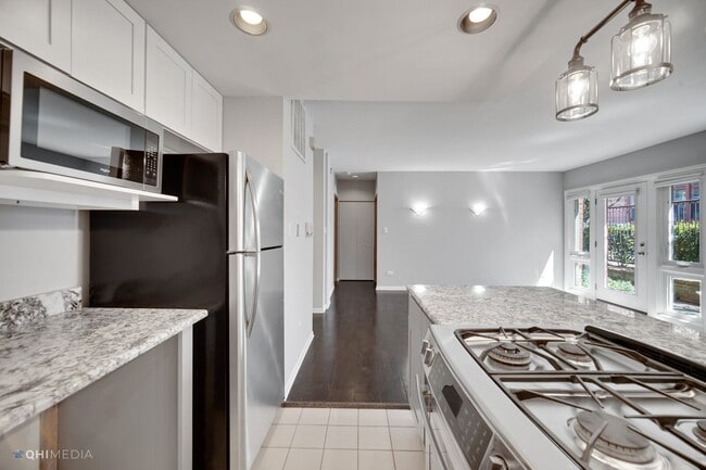 Building Photo - 1730 W Terra Cotta Pl