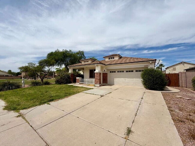 Building Photo - 2540 W Hawks Eye Ave