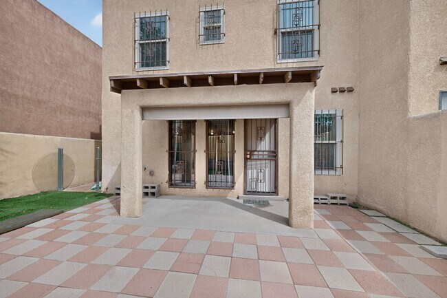 Building Photo - 2835 Estrella Brillante St NW