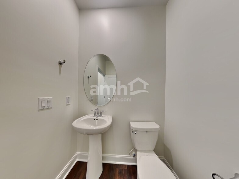 Building Photo - 507 Plumeria Lane