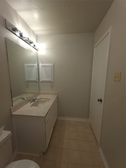 Building Photo - 12830 Careywood Dr