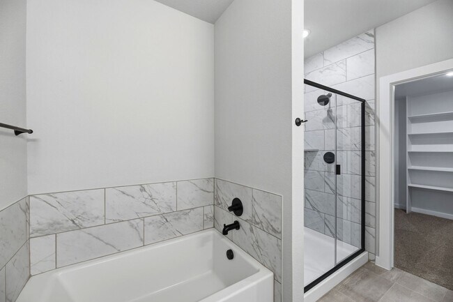 Building Photo - AVAILABLE NOW! NEW LUXURIOUS TRIPLEX LOCATED ON 1-ACRE LOT IN MIDLOTHIAN, TX!