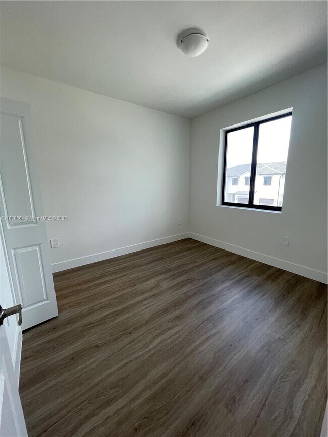 Building Photo - 34503 SW 191st Ct