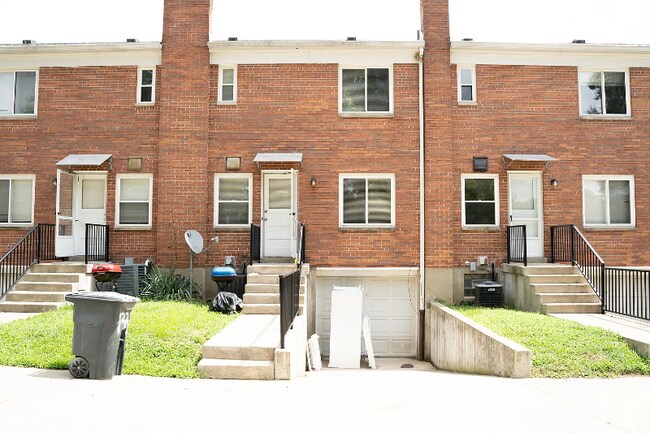 Building Photo - 1331 Le Mar Dr