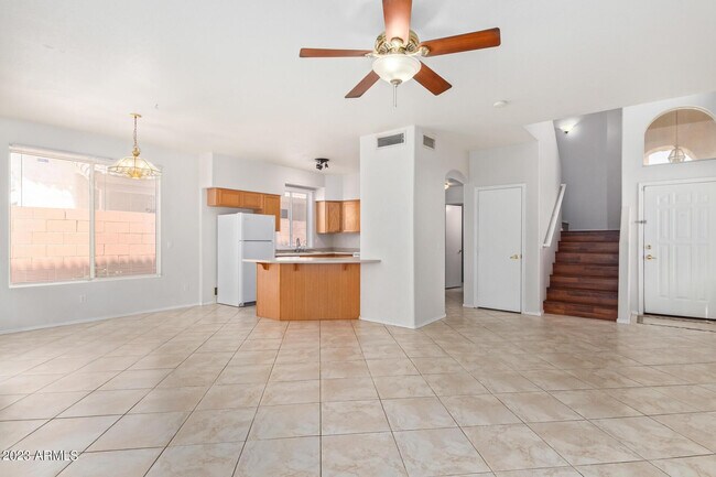 Building Photo - 3316 E Tierra Buena Ln