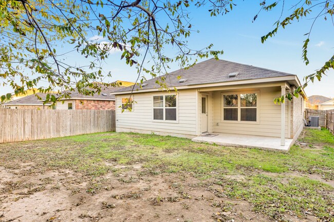 Building Photo - Charming Home with Elegant Granite Counter...