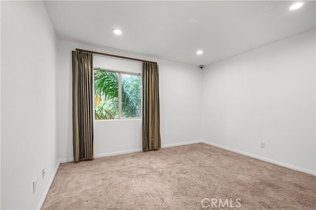 Building Photo - 16923 Royal Pines Ln