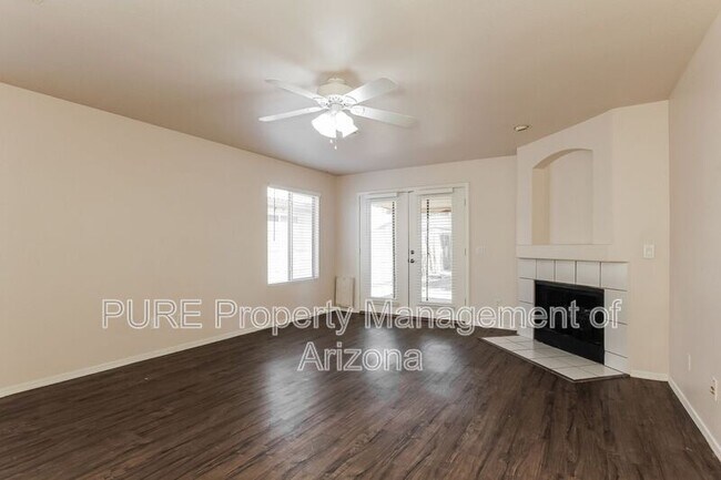 Building Photo - 3526 W Questa Dr