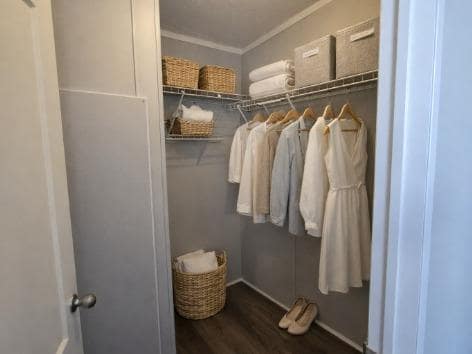 Building Photo - 77 Hollywood Dr