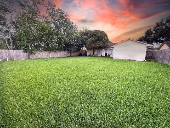 Building Photo - 2503 Ironclad Dr