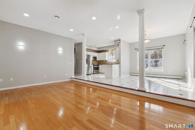 Building Photo - 65 Fitch Meadow Ln