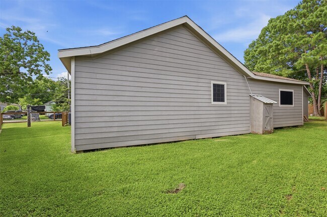 Building Photo - 515 Riggs St