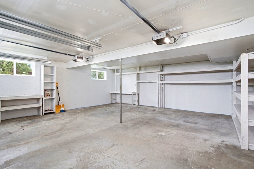 Building Photo - 3483 S 100 W