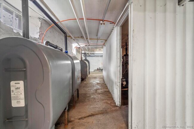 Building Photo - 52 Jacobs St